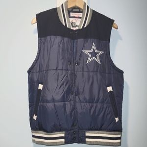 Dallas Cowboys puffer vest. Size Medium.  Color Navy